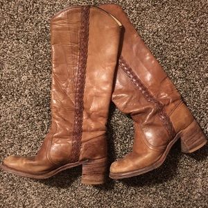 Vintage Frye campus boots